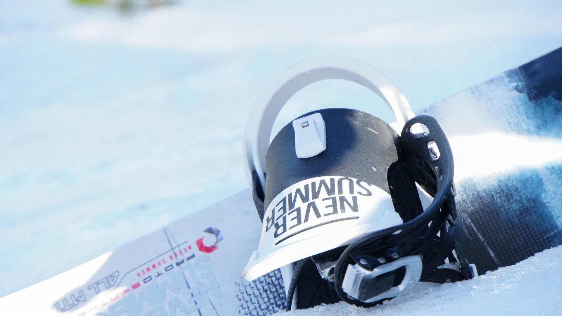 How to Choose Snowboard Bindings