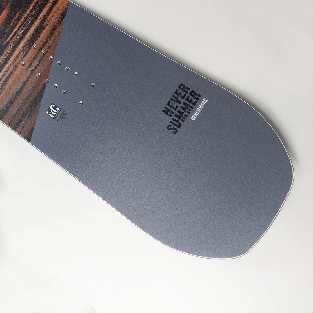 Men’s 2026 Benchmark Snowboard