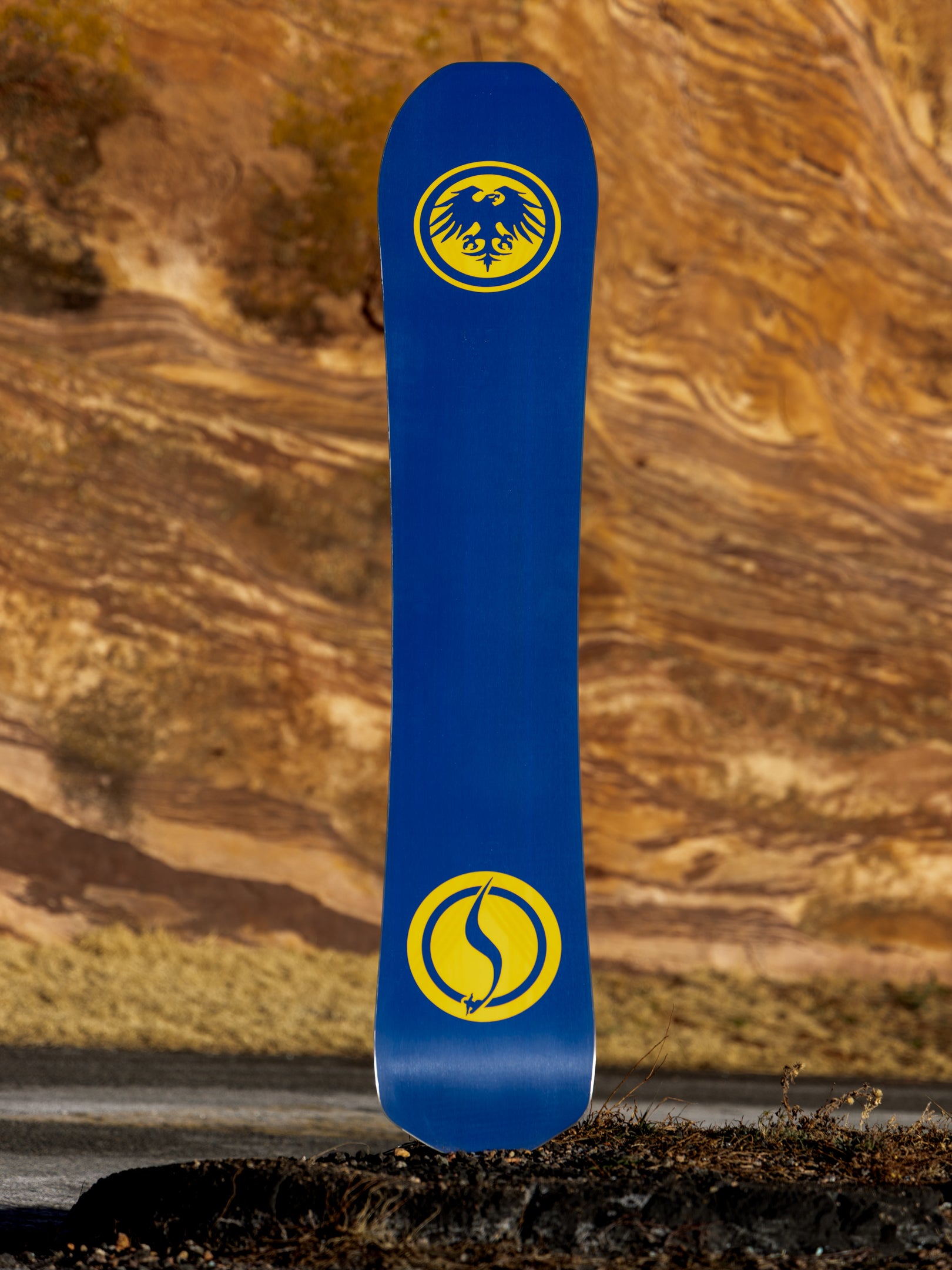 Men's Small Batch Maverix Snowboard | Never Summer – Never Summer