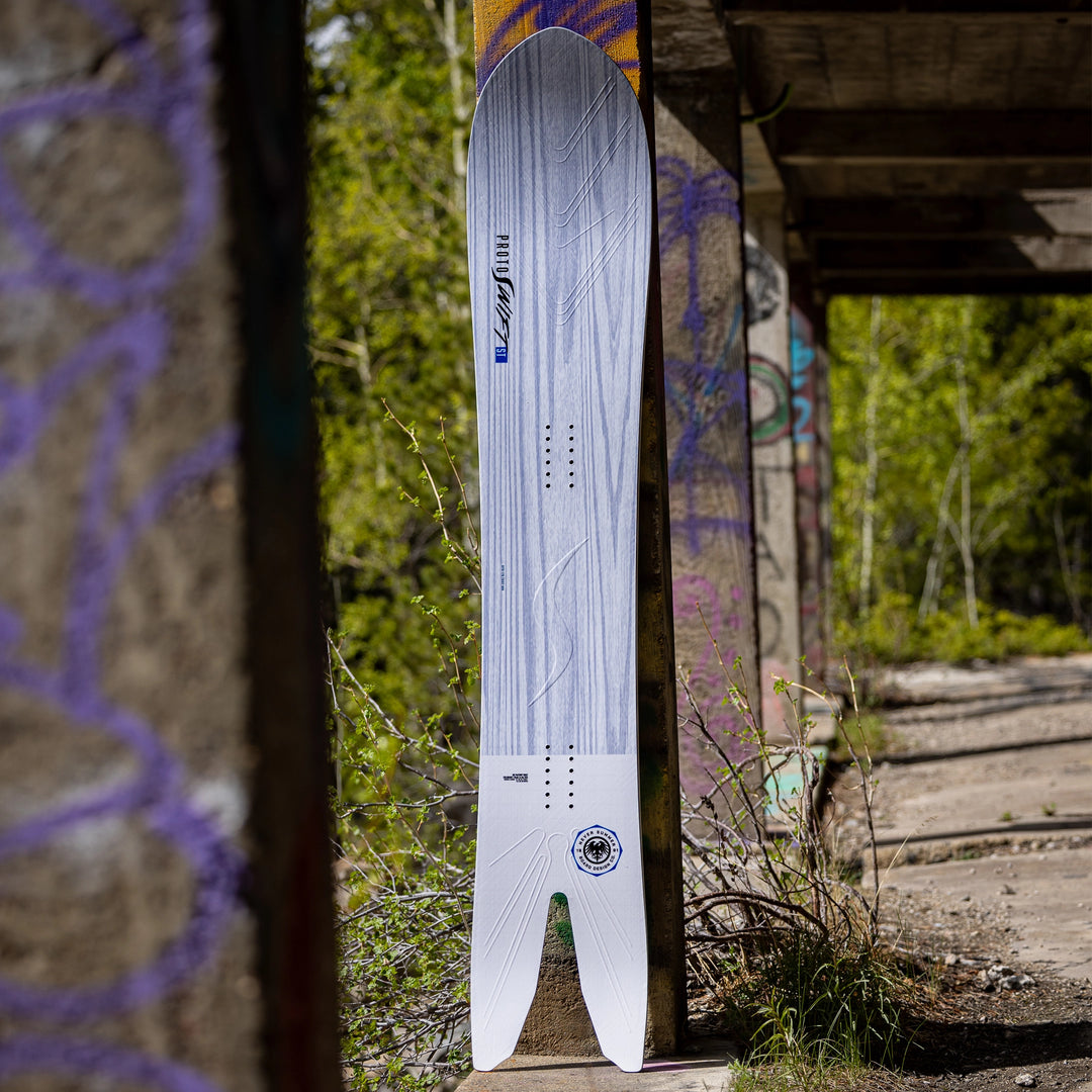 Men’s 2027 Proto Swift ST Snowboard